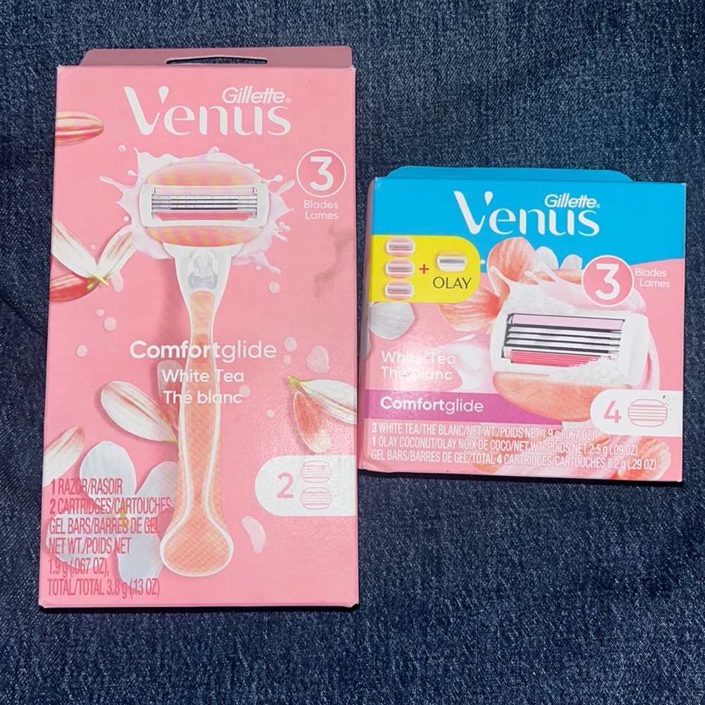 Gillette Venus Comfort Glide White Tea Razor and Refill Pack